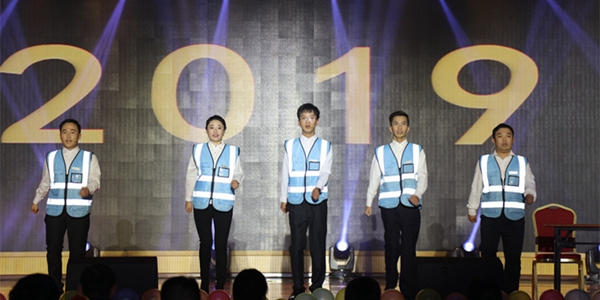 10-02、管理公司情景劇《中國夢 三箭夢》.jpg