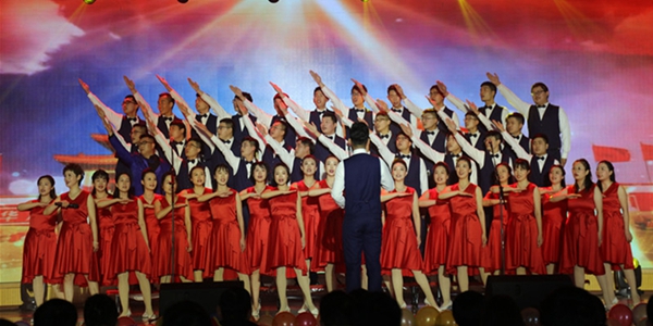 2、股份公司大合唱《祖國不會忘記》.jpg